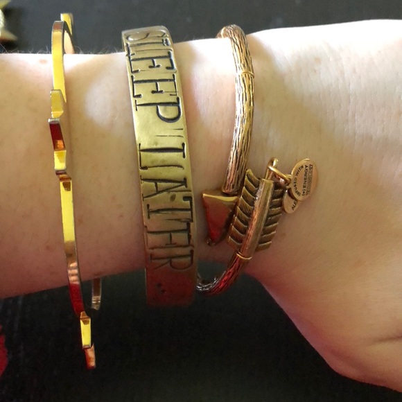 Mega bracelet bundle - Picture 4 of 8